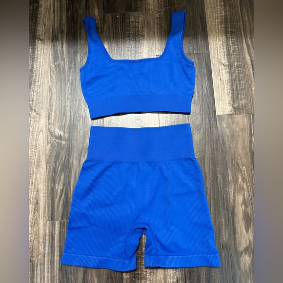 Seamless Ribbed Workout Set💙 - Picture 2 of 4